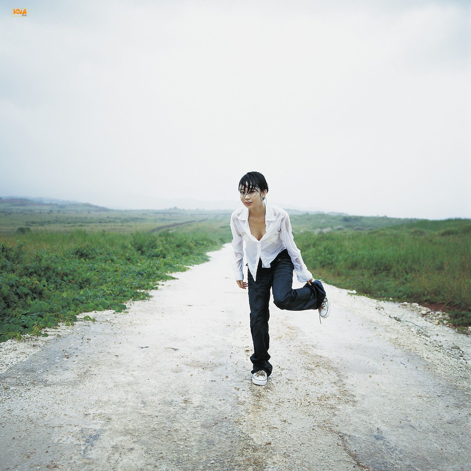 秋山奈 Nana Akiyama 日本美女图片Bomb.tv 套图